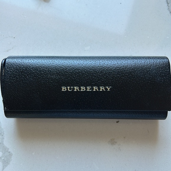 Burberry Gradient Sunglasses - Picture 3 of 3